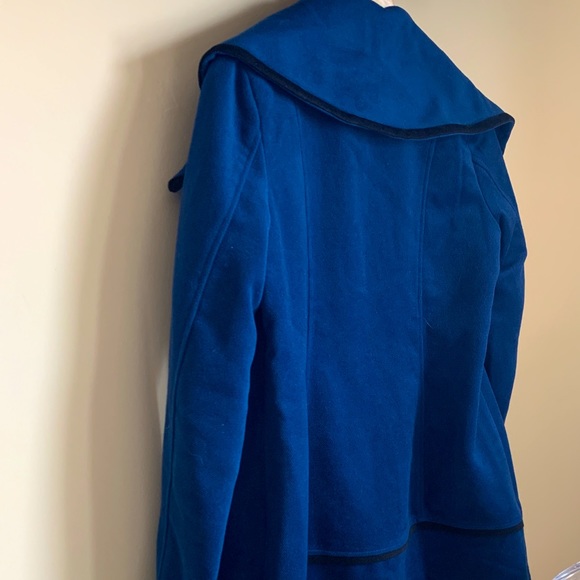 Tulle zipper coat. Rich blue with fun lining. - Picture 1 of 8